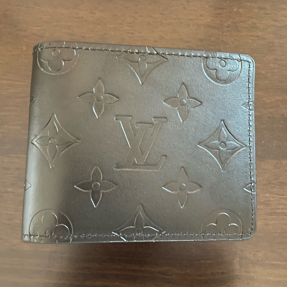 Louis Vuitton Monogram Wallet - Picture 2 of 7